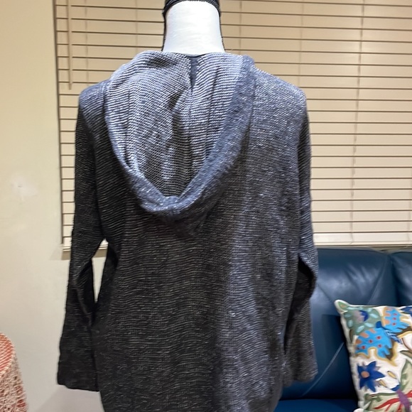 Eileen Fisher 68% Organic Linen 32% Organic Cotton hoodie - Picture 2 of 4